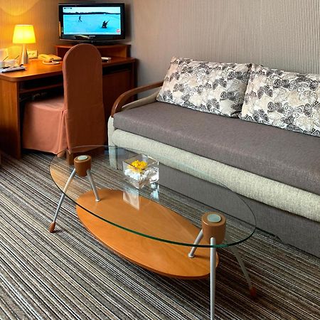 Economy Room In Hotel Eney Lviv Eksteriør billede